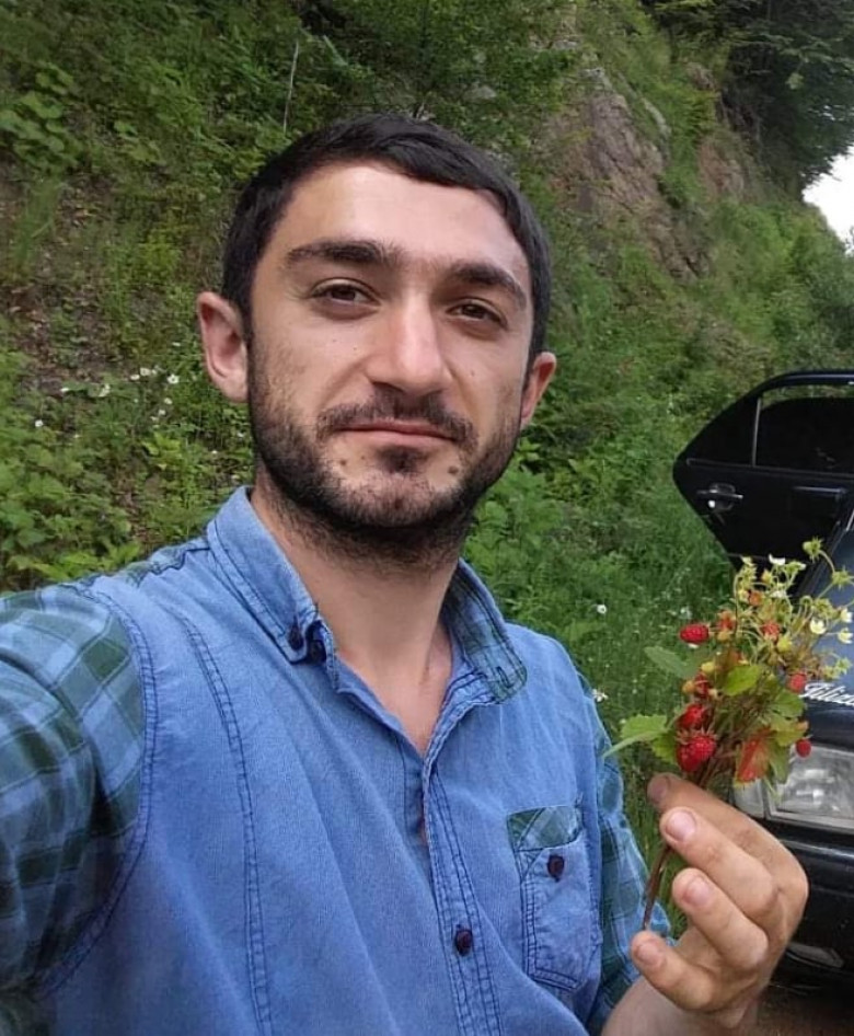 Նրա նկարներում հայրենի Ջիլիզայի և Լոռվա բնությունն է. տեղի ունեցավ գեղանկարիչ, 44-օրյա պատերազմի մասնակից Գոռ Հակոբյանի հետմահու ցուցահանդեսը